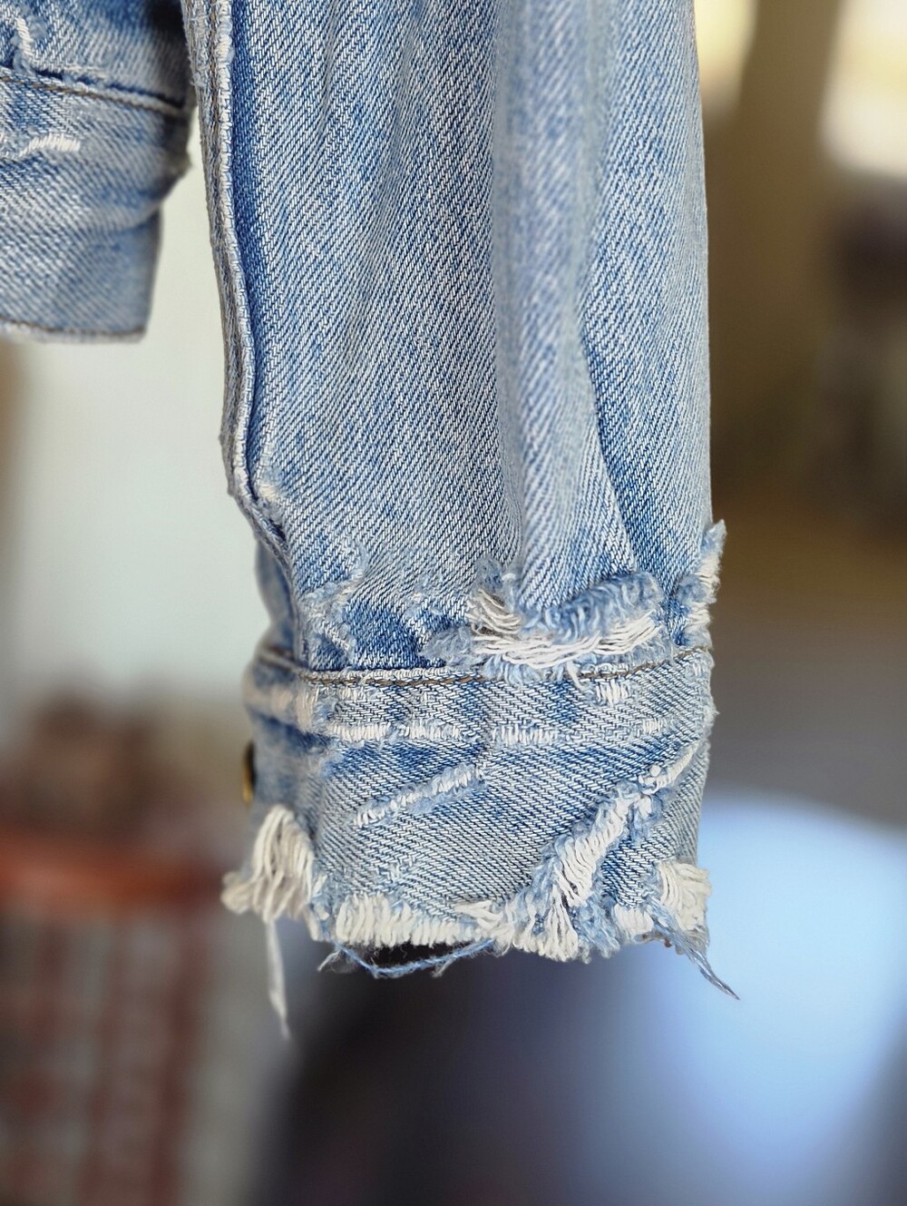 Vintage Lois Jeans Distressed Denim Trucker Jacket - Picture 4 of 8